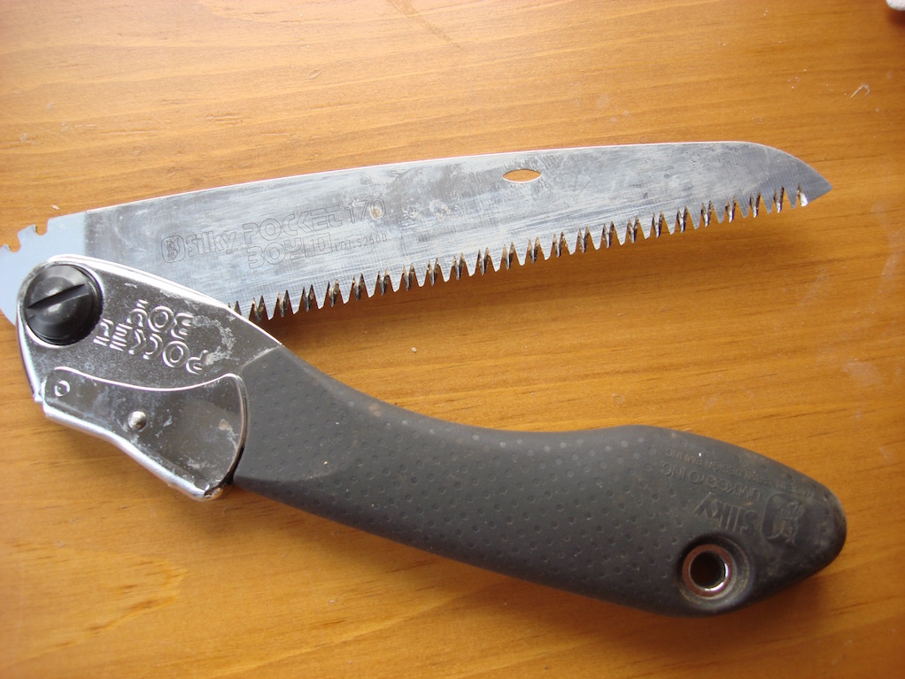 https://www.lush-gardens.com/images/silky-pocketboy-pruning-saw.jpg